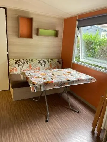 Kamp alanı Camping Le Ruisseau Saint-André-de-Seignaux