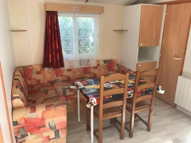Kamp alanı Camping Le Ruisseau 3*