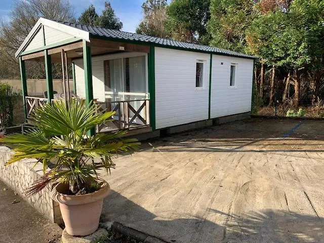 Camping Le Ruisseau Kamp alanı 3*