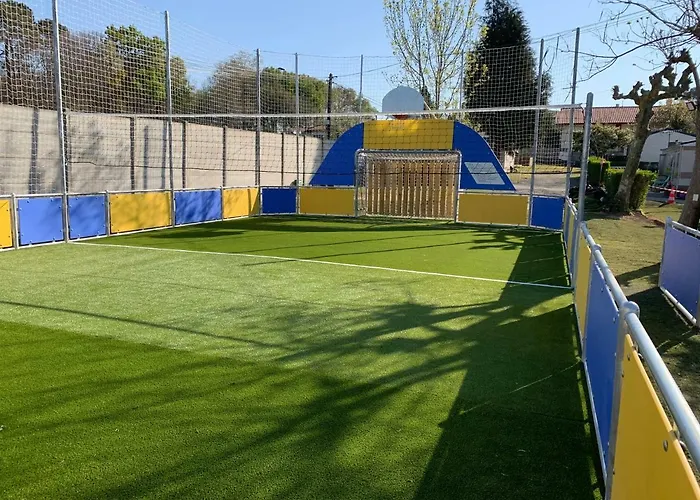 Camping Le Ruisseau Kamp alanı