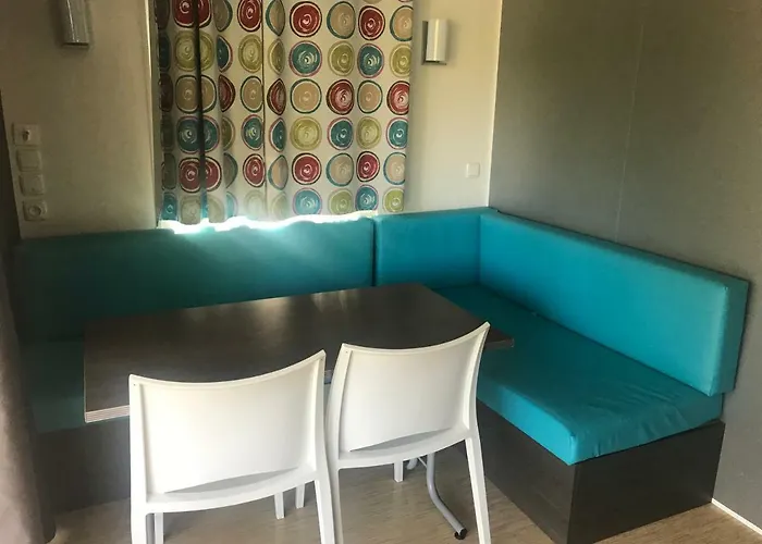 Kamp alanı Camping Le Ruisseau 3*